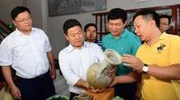 华宁陶瓷：不断做大做精华宁陶瓷文化产业