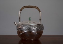 2从前时间慢丨一把银壶要敲打十万次，小锤已敲过一千年……