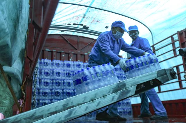 神野矿泉水图片